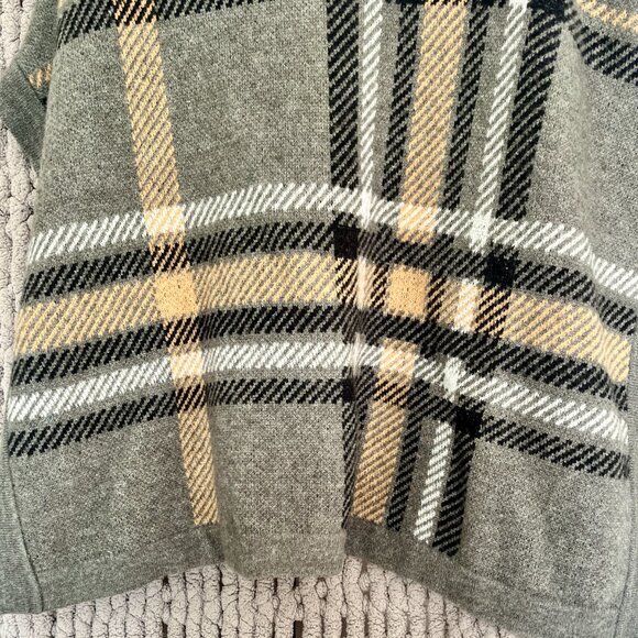Joe Fresh Plaid Turtleneck Poncho black, beige, white & taupe O/S - Picture 5 of 13